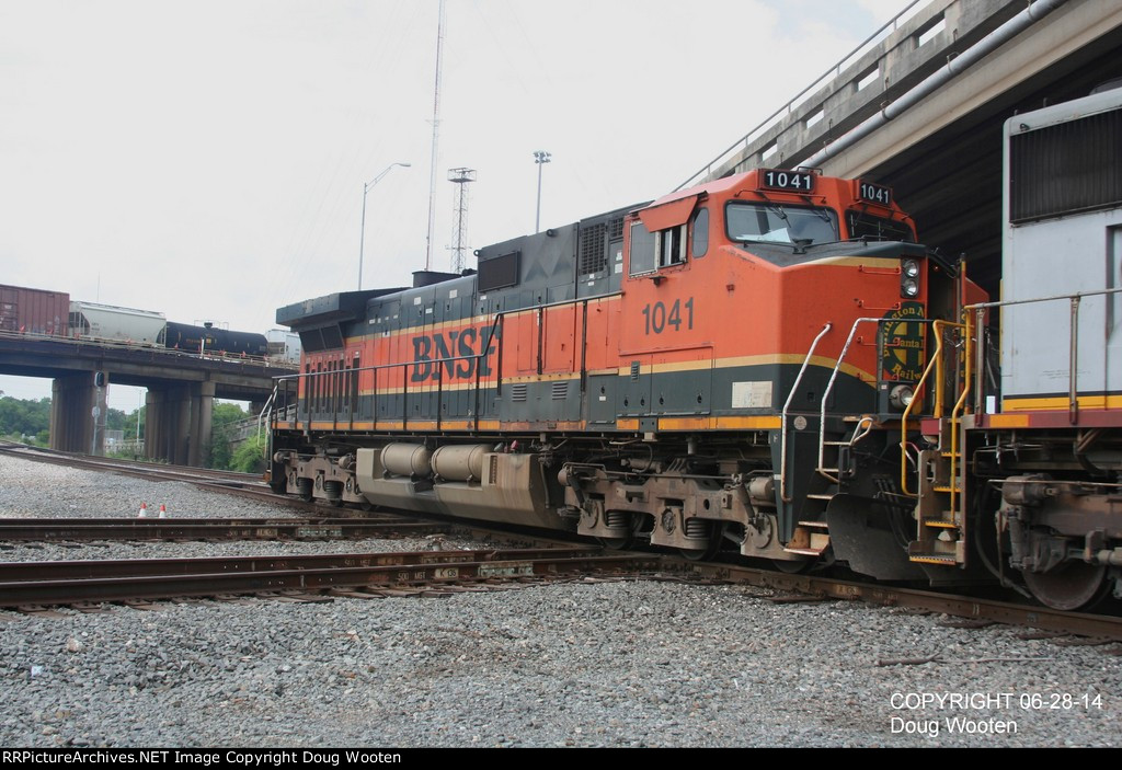 BNSF 1041